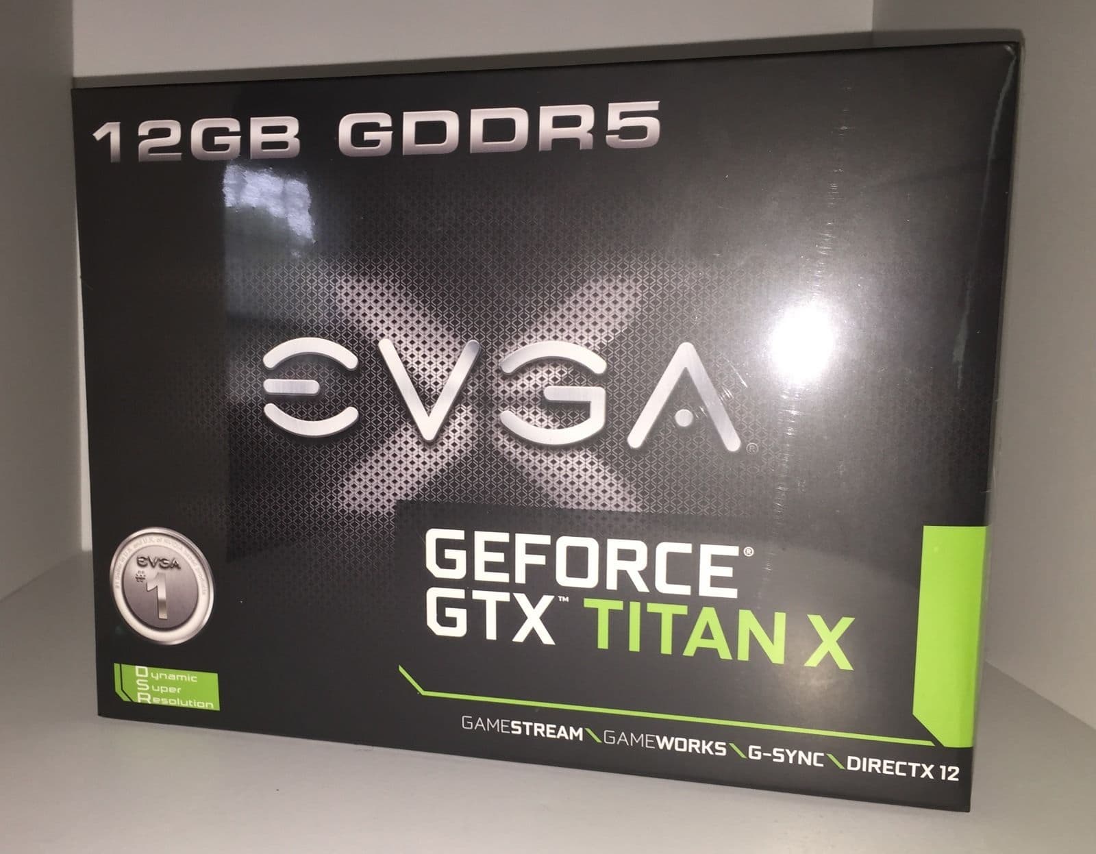 EVGA Geforce GTX TITAN X Superclocked 12GB w_ EVGA GTX TITAN